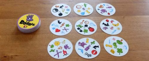 ドブルを徹底紹介!同じ絵を素早く見つけるカードゲーム | ぼくボド